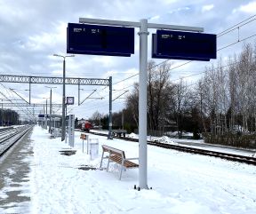 Stacja Ropczyce z pakietem urządzeń produkcji Kolejowych Zakładów Łączności!